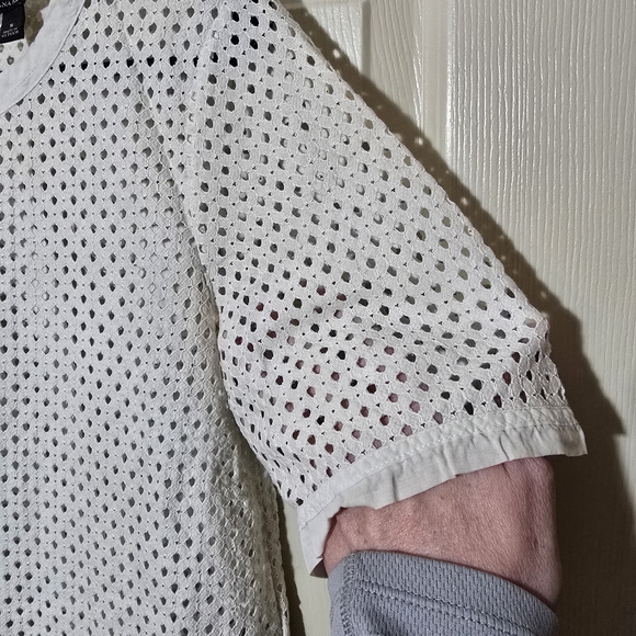 Size S Banana Republic Crew Neck Eyelet Lace Vintage Crop Top - Picture 4 of 12